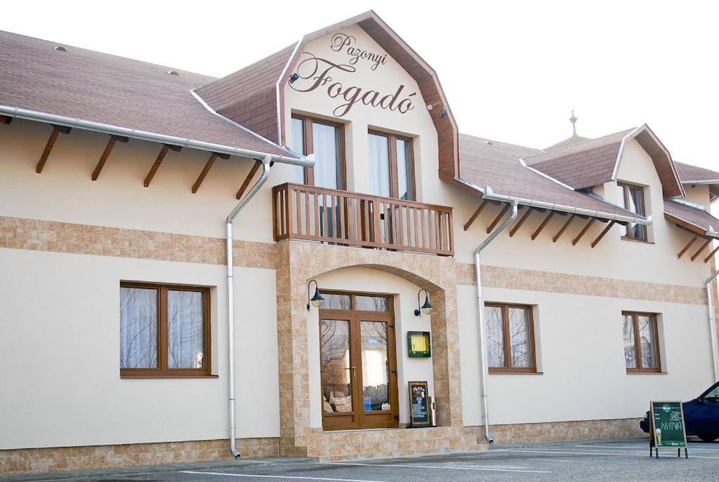 Pazonyi Fogado Es Etterem Hotel Nyírpazony Екстериор снимка