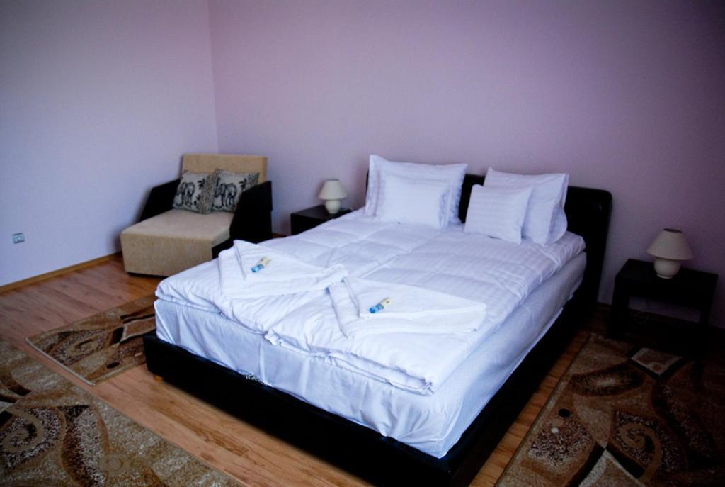 Pazonyi Fogado Es Etterem Hotel Nyírpazony Стая снимка
